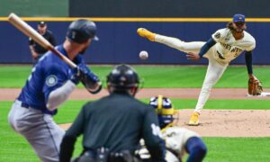 Brewers vs Cardinals Prediction, Pick, Preview & Betting Odds - MLB 4/19/24